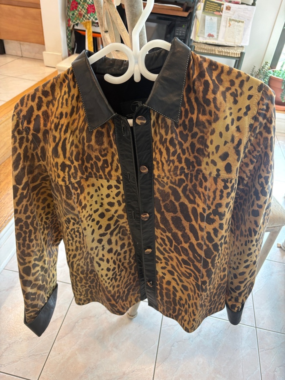 Vintage soft, leather leopard jacket